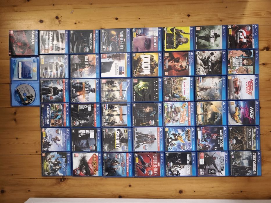 Sony PlayStation 4 с коллекцией игр