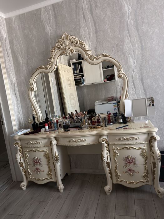 Прадаю спални гарнитур за 350000