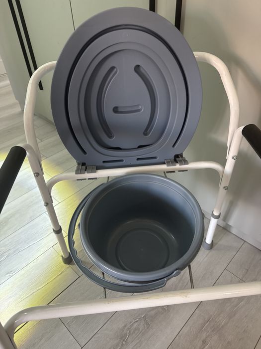 Продам кресло горшок