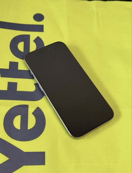 КАТО НОВ 256GB iPhone 15 Pro Гаранция от Yettel до 2026г. Natural