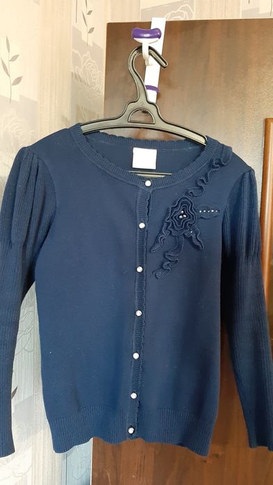 Продаю детск. кофточки на девочку