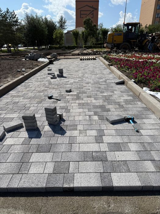 Укладка брусчатки и асфальта