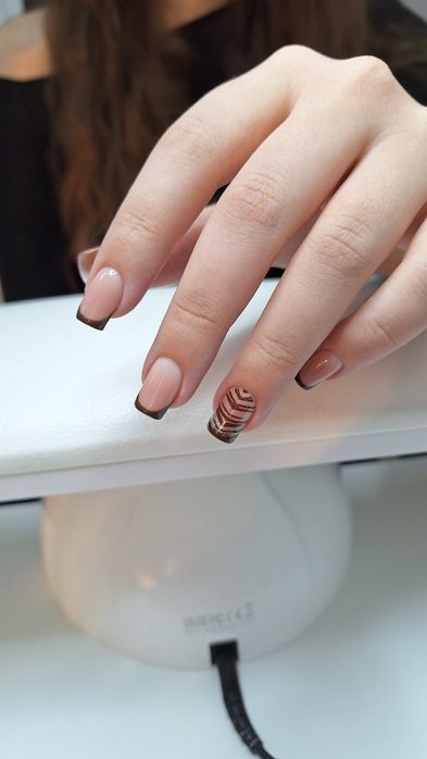 Маникюр/укрепление/наращивание ногтей