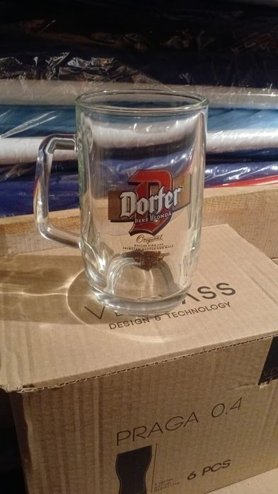 Pahare și Halbe, 30 de lei setul de 6 bucăți