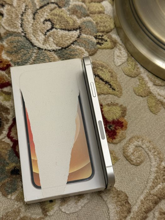 iPhone 12 256gb хорошее состояние