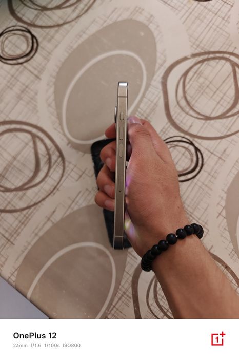 iPhone 15 Pro Natural Titanium