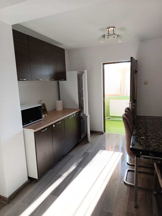 Închiriez apartament 2 camere