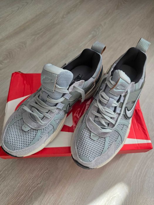 Кроссовки NIKE оригинал