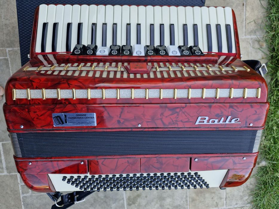 Acordeon italian Baile 120 basi roșu