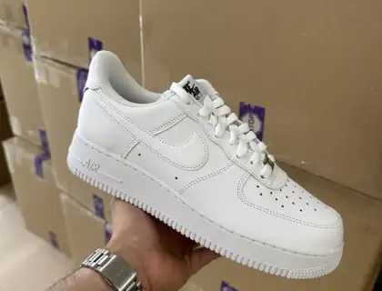 Nike air force 1 white