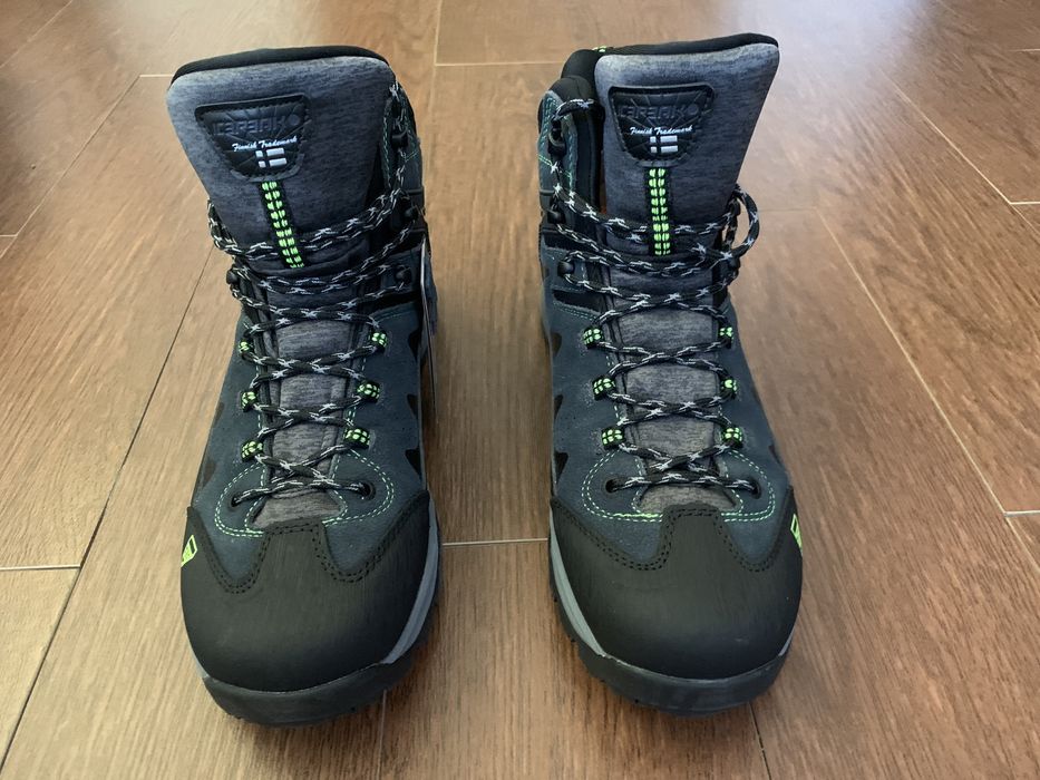 Bocanci Icepeak noi, cu eticheta,  Wynne 45