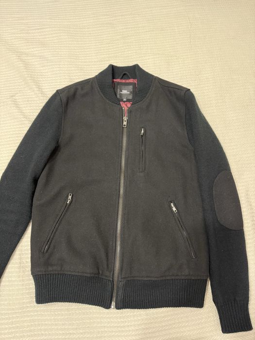 Продам шерстяной бомбер