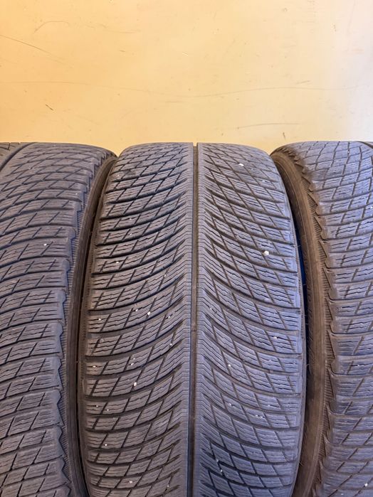 4 бр. Michelin Pilot Alpin 5 285/40 R21 – 7 мм, DOT 2022