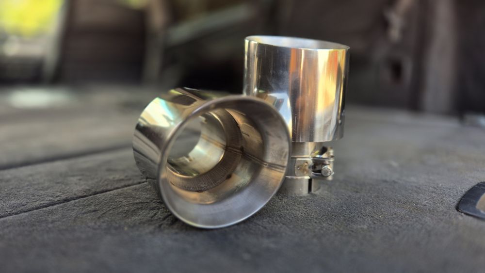 Насадки выхлопа одинарные, раздвоенные