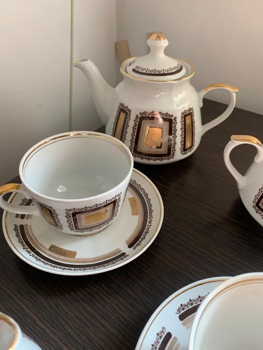 Чайный сервиз на 12 персон