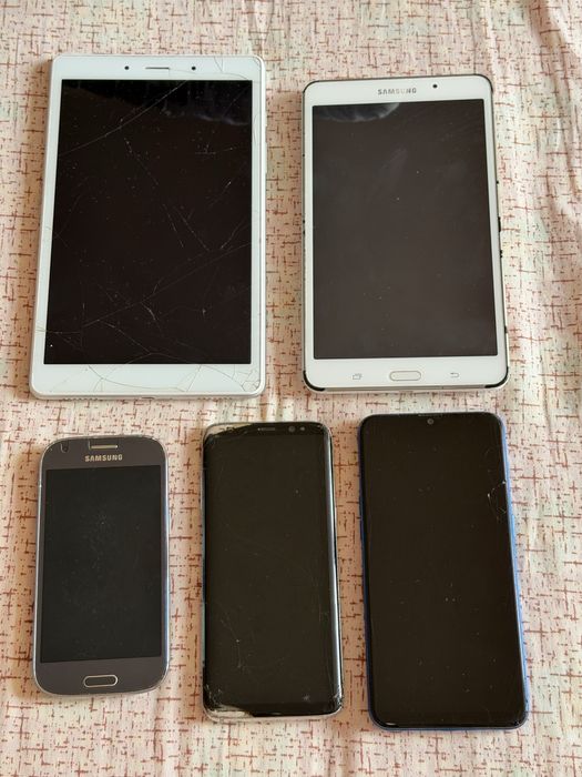 Буу телефоны и планшеты