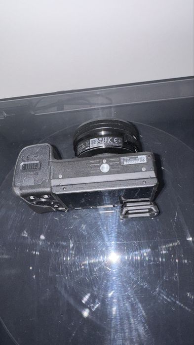 Sony alpha 6400 + obiectiv kit 16-50mm