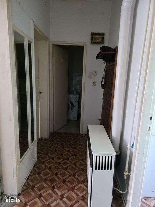 Apartament 2 camere zona TRACTORUL,