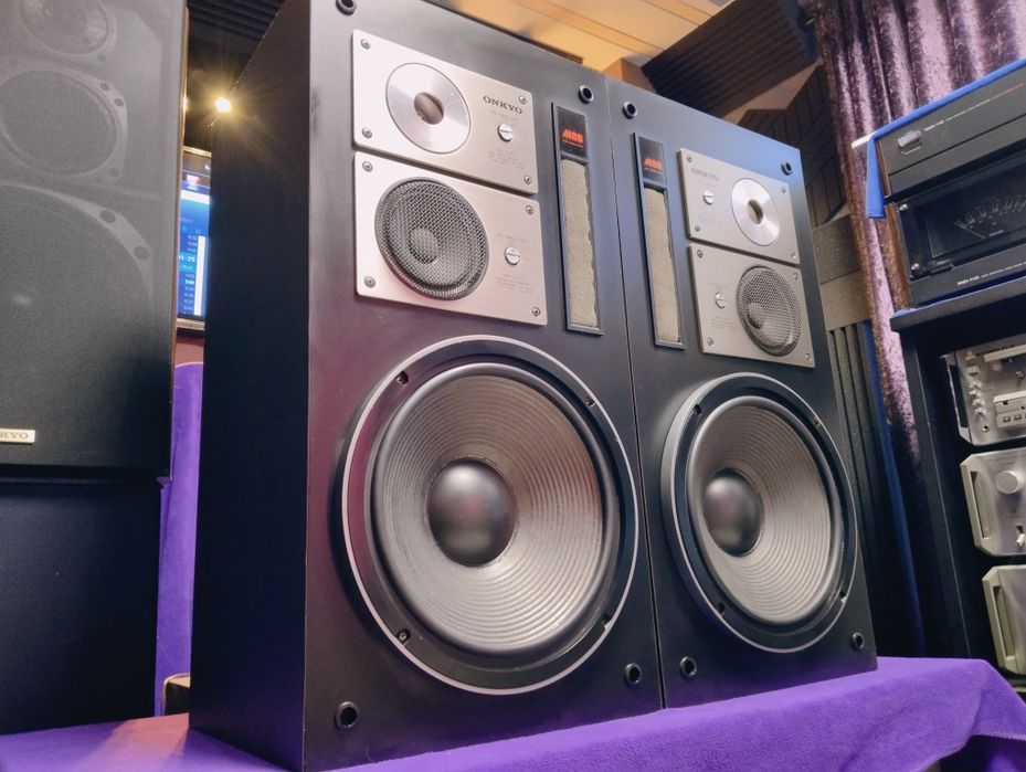 ONKYO M88 акустическая система