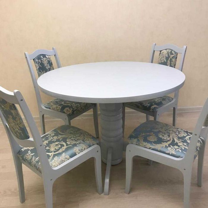 Круглые столы разных размеров