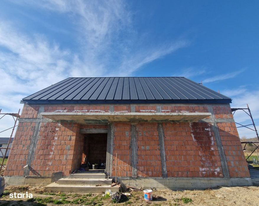 Casa P+M la rosu de vanzare in Catalina – zona linistita, locuinta i