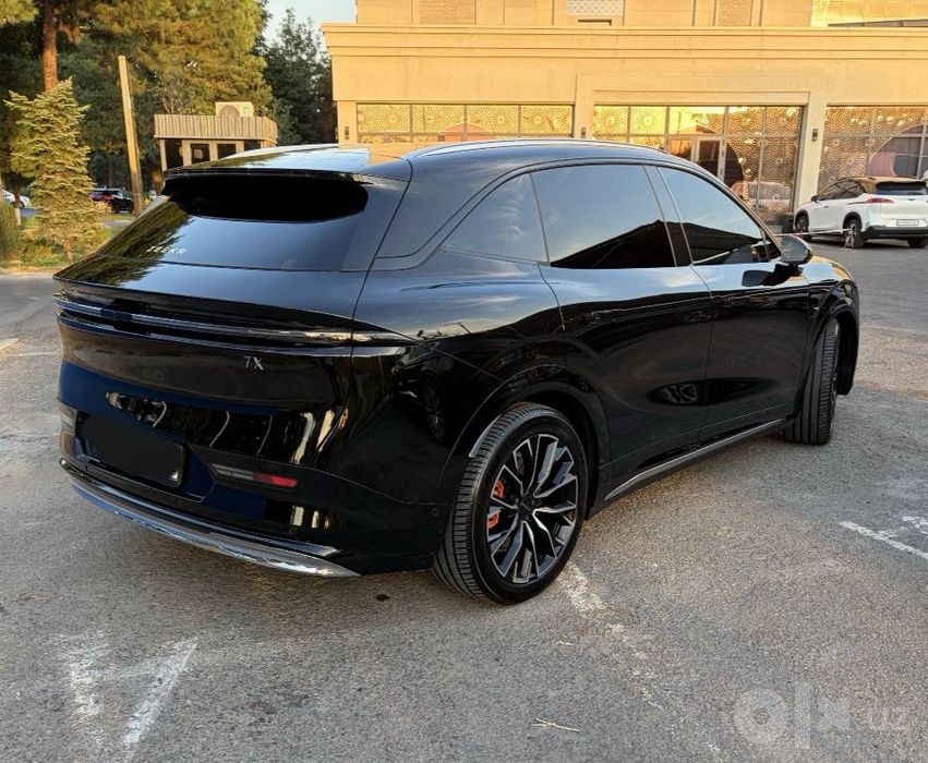 Zeekr 7x AWD full 2025 йил