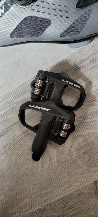 Профессиональные велокроссовки с педалями