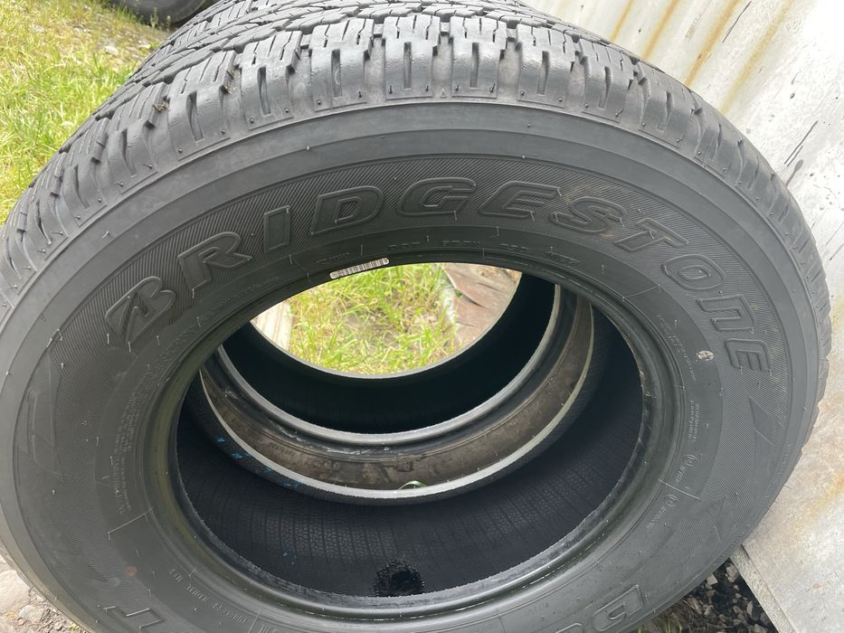 2 бр 265/65/17 Bridgestone 2024г 7мм