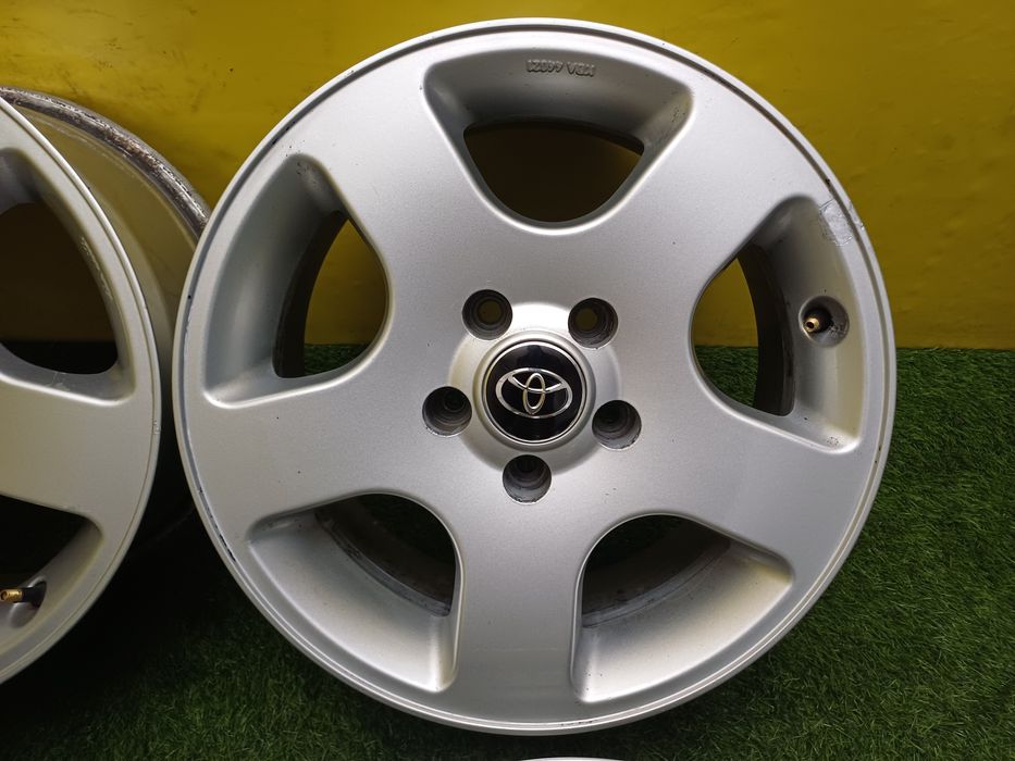 Диски R16 5x114.3 на Toyota и другие.
