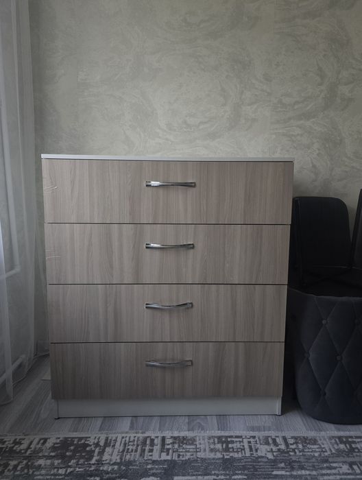 Продам комод большой