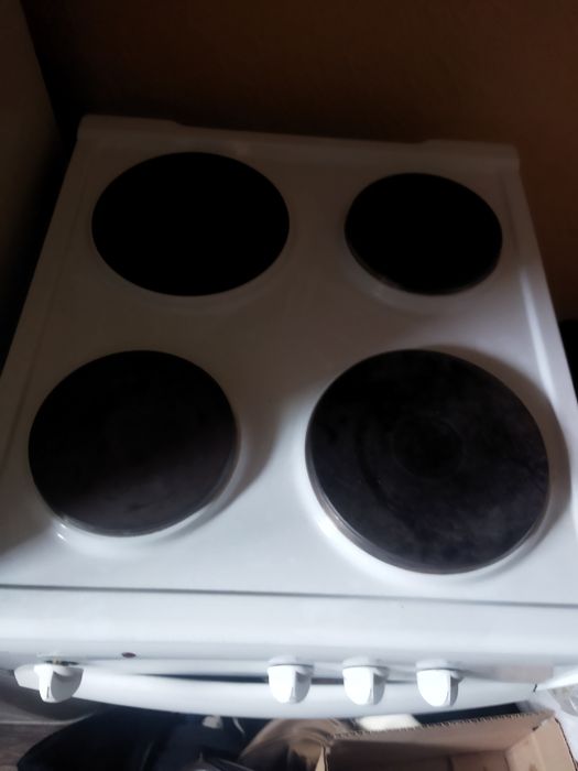 Электроплита  продам