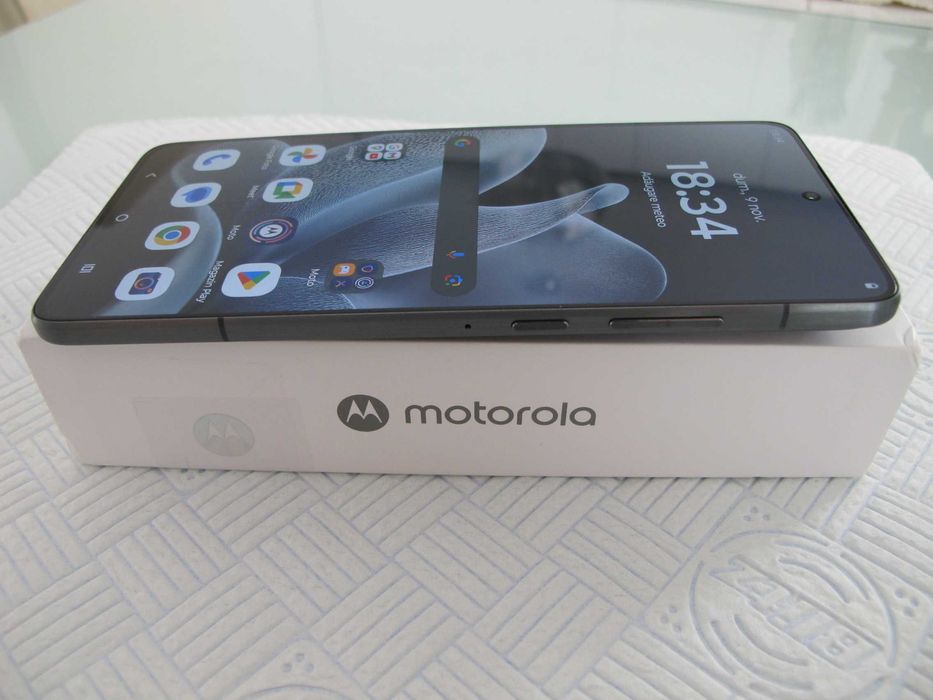 Motorola edge 70 , nou ! 0 cicluri bateria , garantie Altex din 18.12.