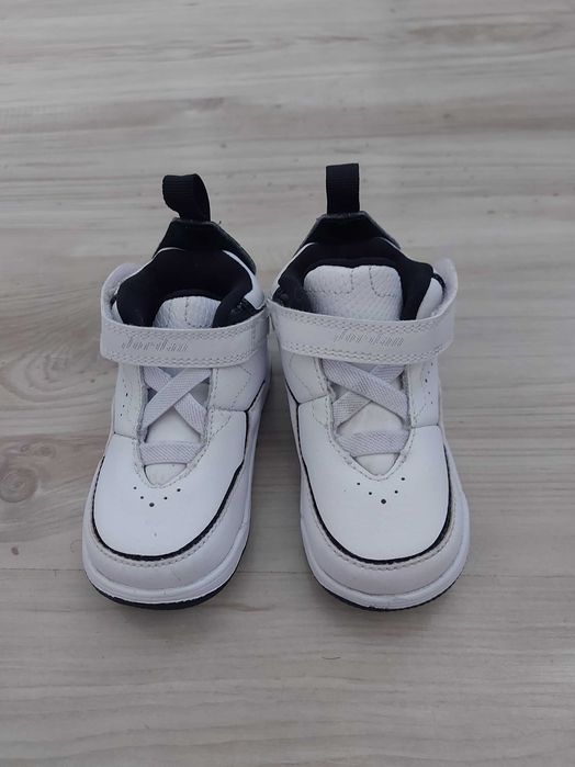 Детски маратонки Nike Jordan