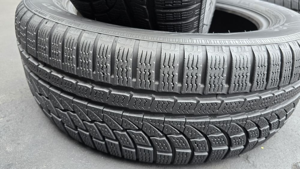 2 anvelope iarnă Nokian 215/55/17 transport inclus