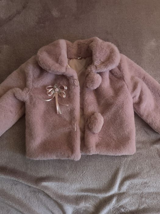 Ново зимно палтенце 12м .