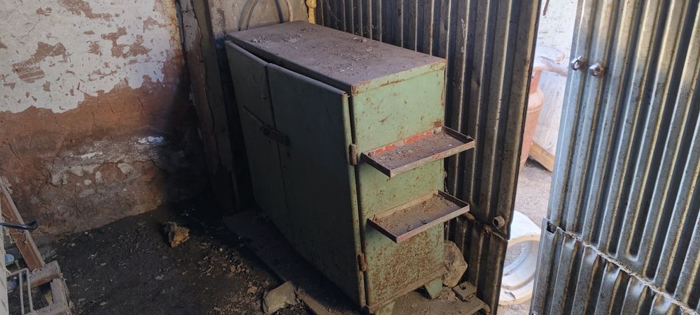 Продам шкаф под инструмент СССР