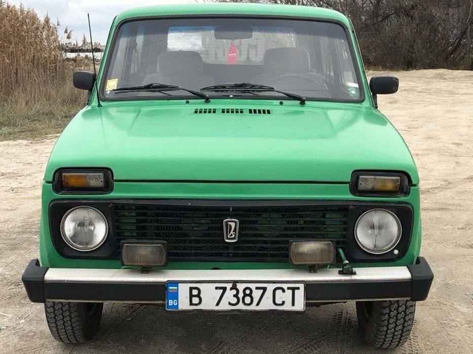 На части Lada Niva 1.7i