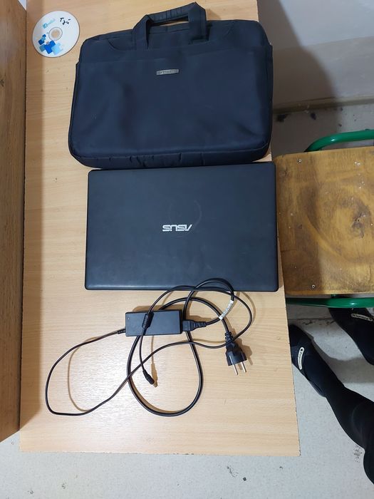 Asus noutbok xolati yaxshi keliwtirib beriladi