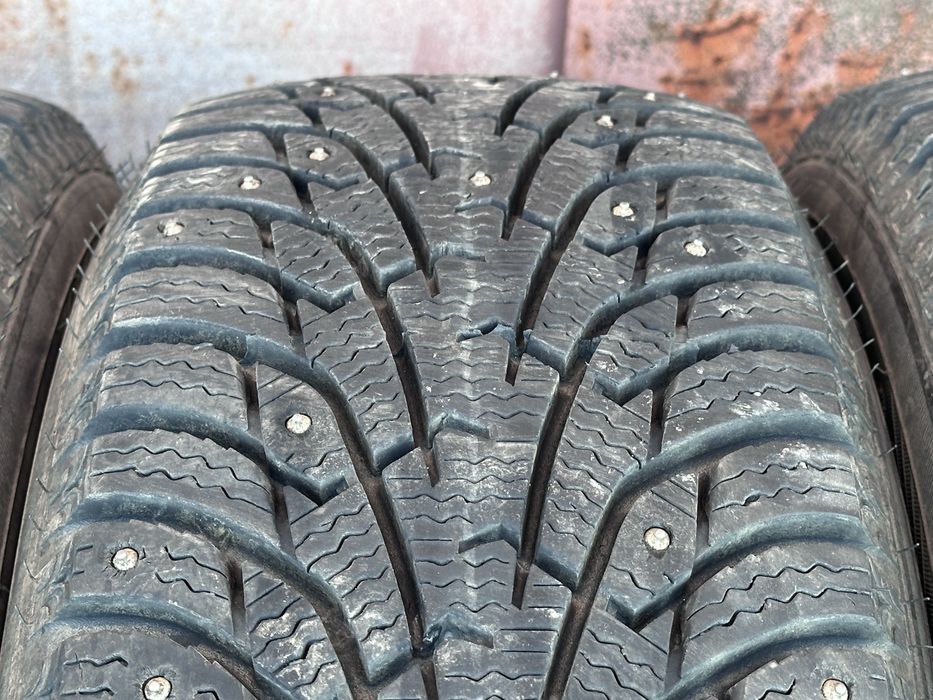 Зимняя резина 195/65 15 Maxxis