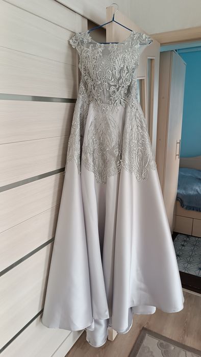 Продам вечернее платье