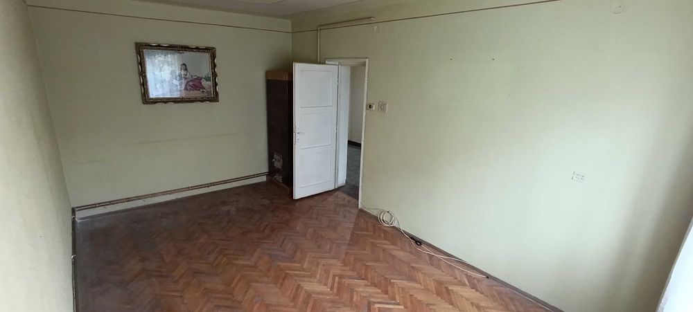 Apartament 2 camere decomandat 45 mp + beci, centrală proprie Câmpia Turzii