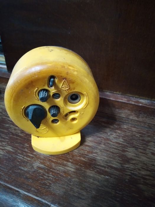 Часы будильник со звонком