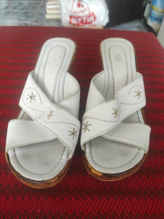 Sandale din piele pentru femei, numărul 36