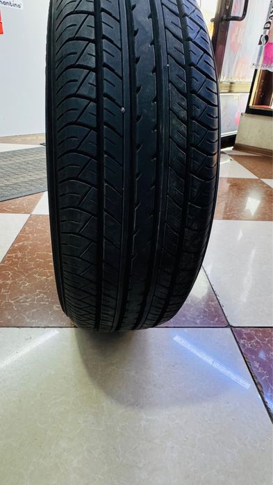 Yokohama 215/55 R17