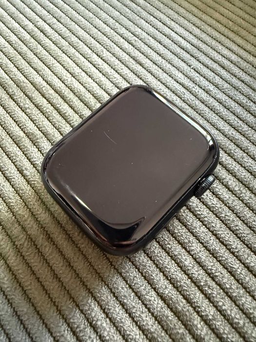 Apple Watch Series 8 45mm GPS Midnight, cutie și 3 curele