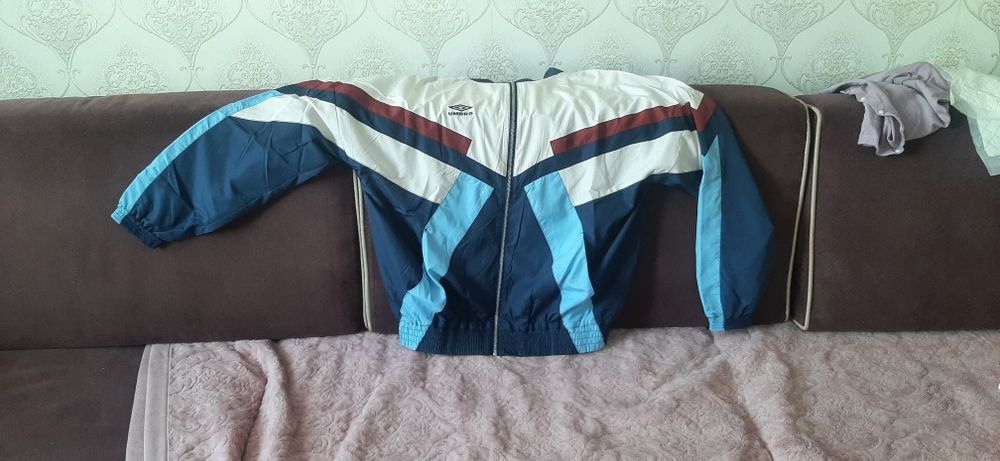 Спортивка (куртка) умбро umbro