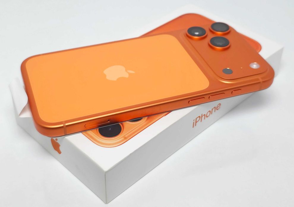 iPhone 17 Pro Max 512GB Cosmic Orange