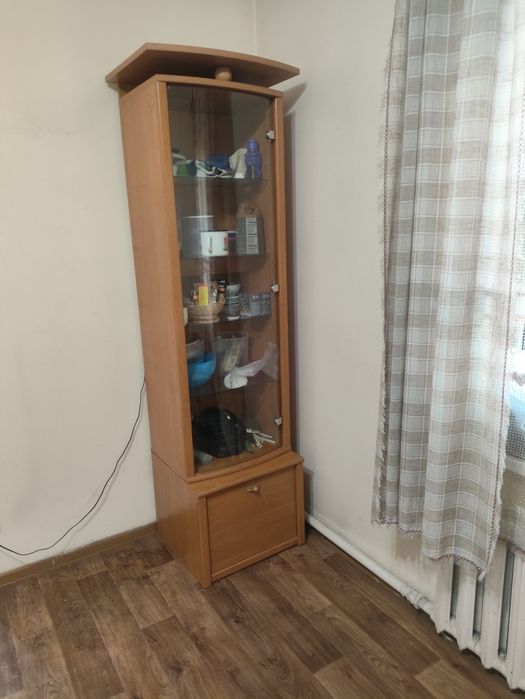 Шкафчик для посуды