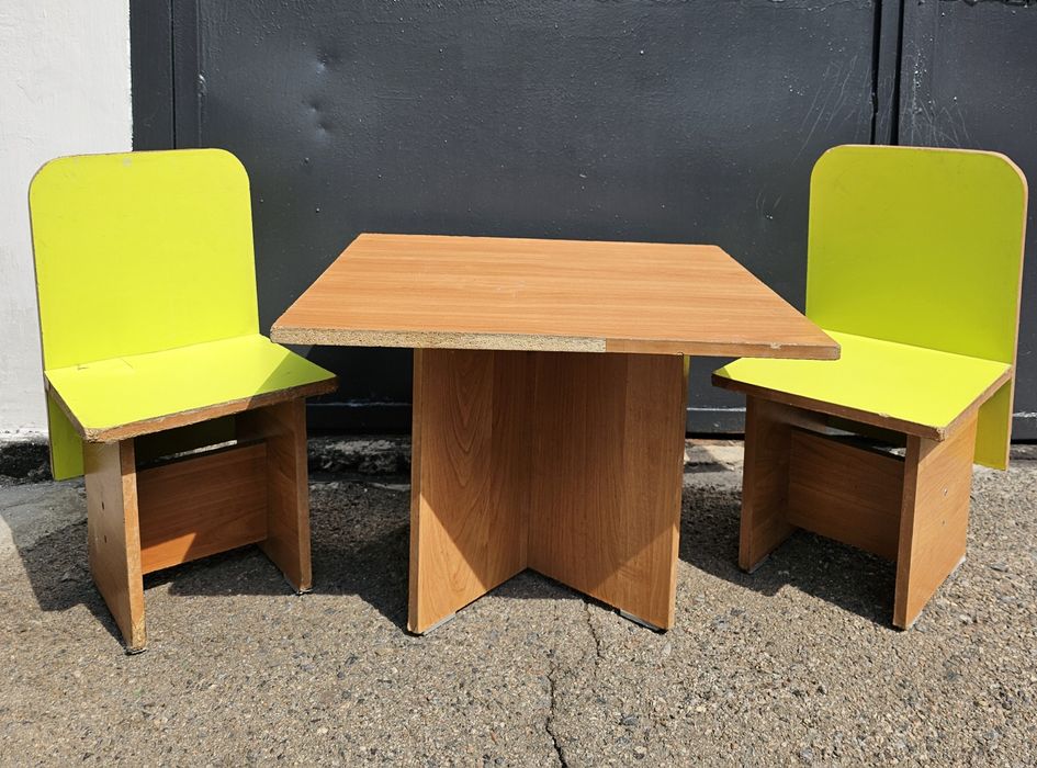 Продам стол со стульями