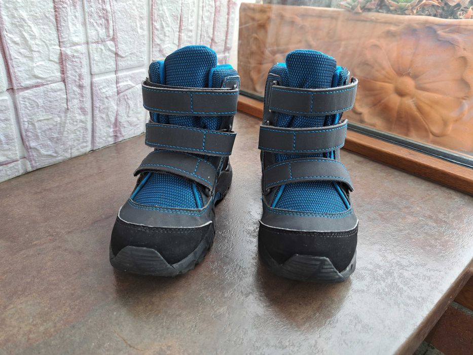 детски ботуши,зимни обувки,боти,апрески,Adidas номер27 за момче,адид